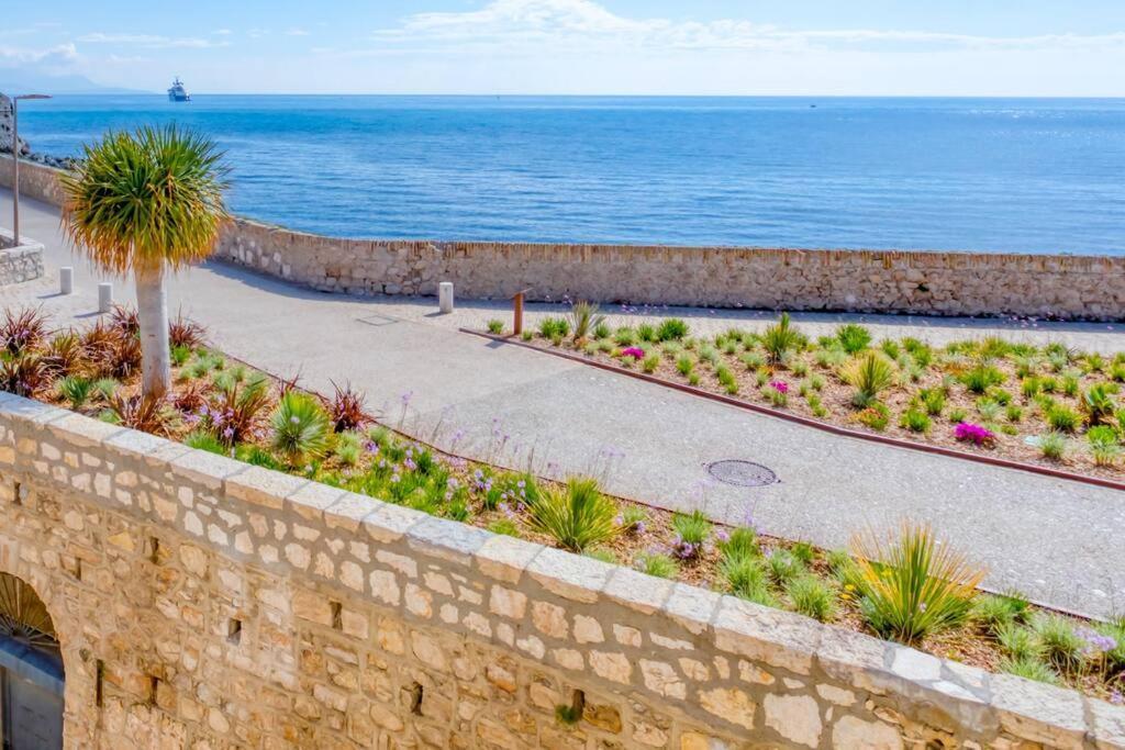 A9 - 1 Bdr Fantastic Sea View Remparts Old - Ac Appartement Antibes